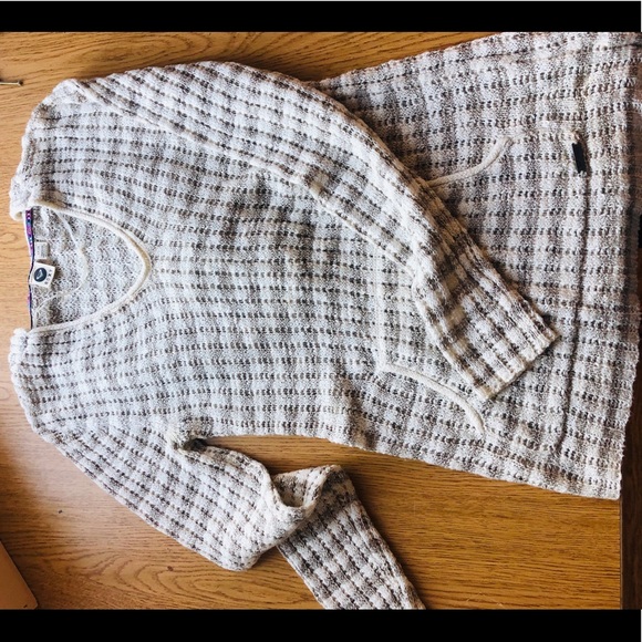 Roxy Hooded Sweater - Picture 2 of 3